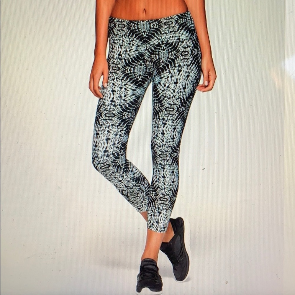 Lorna Jane Utopia Core Ankle Biter Tights